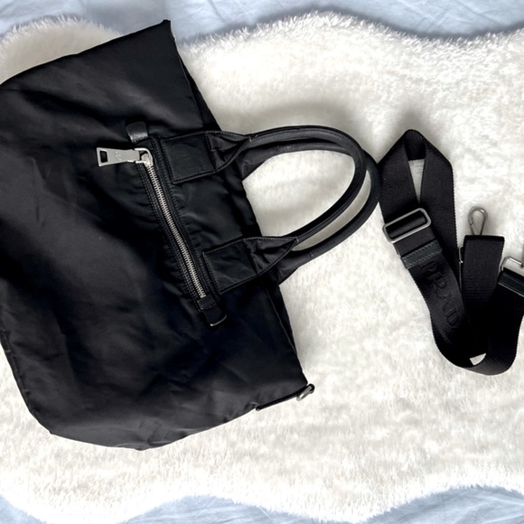 Authentic Reversible Prada bag - Picture 8 of 9